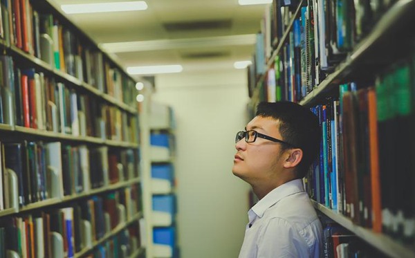男生學什么專業(yè)比較有前途,未來五年男生最吃香的專業(yè)
