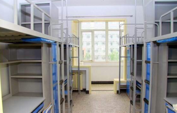 北京航空航天大學宿舍條件怎么樣,幾個人住,有空調(diào)嗎?